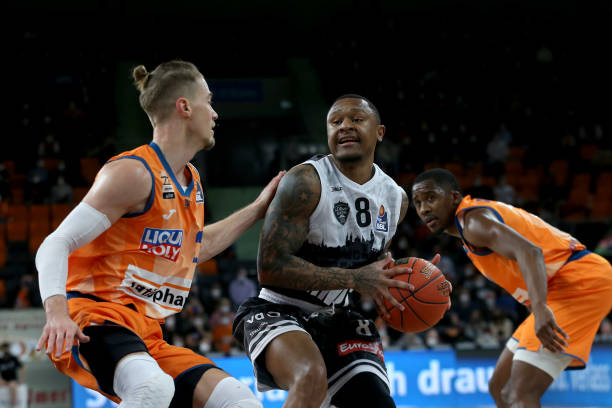 我们可以通 我们可以通