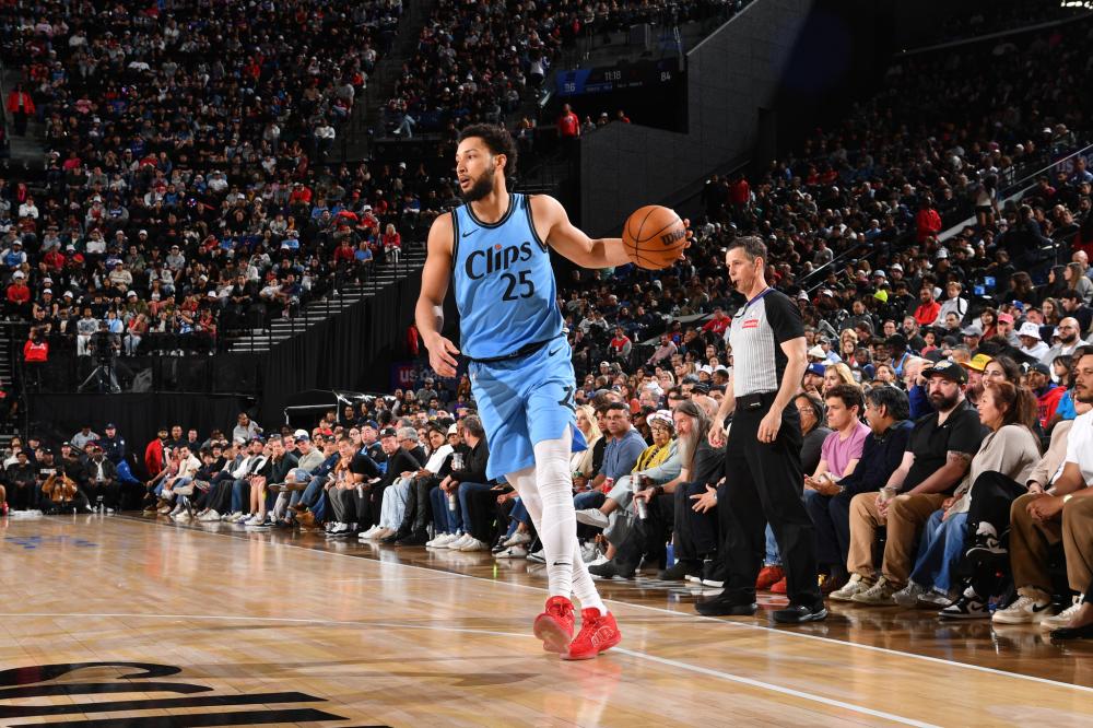 他抛出橄榄 他抛出橄榄