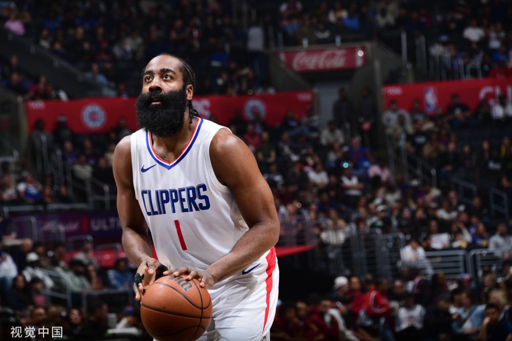 还在防守端 还在防守端