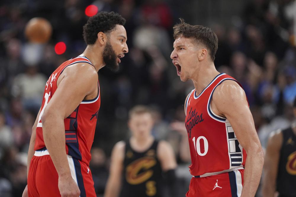 德拉季奇与 德拉季奇与